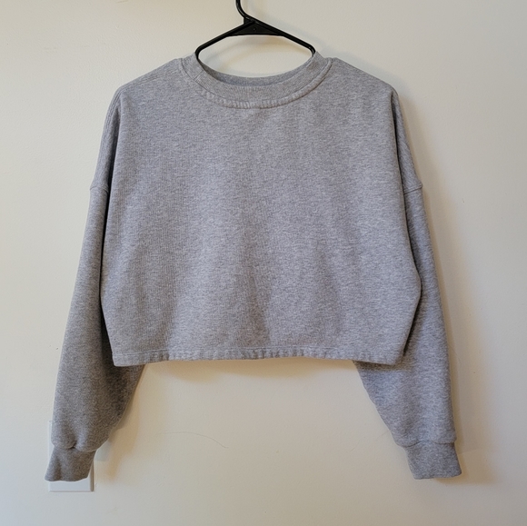 Calvin Klein Crop Sweatshirt, XS!! - Picture 3 of 6